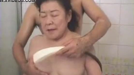 Japanese granny enjoying sex